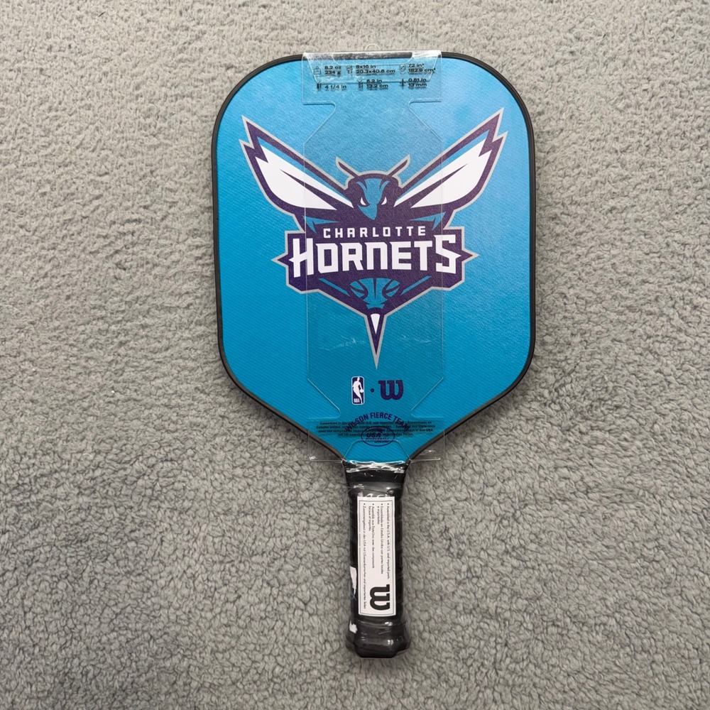 Wilson WR184411U2 NBA Charlotte Hornets 2 Fierce Team 72"‎ USA Pickleball Paddle